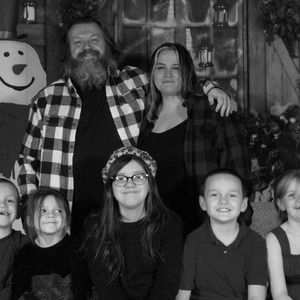 Meet your Posher, Casey